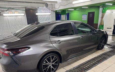 Toyota Camry, 2020 год, 2 700 000 рублей, 6 фотография