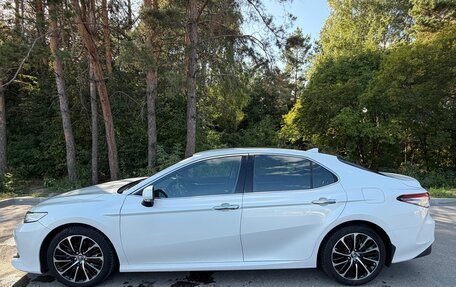 Toyota Camry, 2019 год, 3 100 000 рублей, 4 фотография
