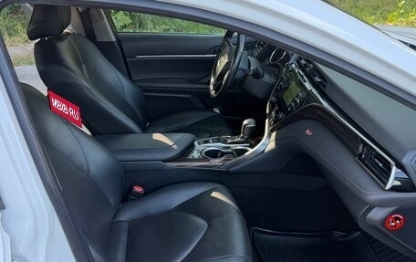 Toyota Camry, 2019 год, 3 100 000 рублей, 11 фотография