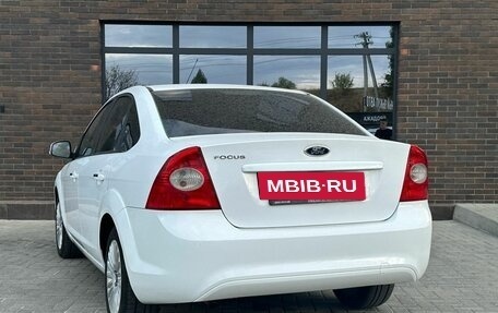 Ford Focus II рестайлинг, 2010 год, 690 000 рублей, 3 фотография