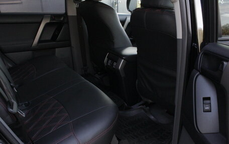 Toyota Land Cruiser Prado 150 рестайлинг 2, 2011 год, 2 995 000 рублей, 20 фотография