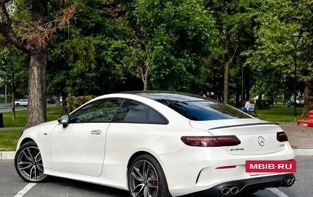 Mercedes-Benz E-Класс AMG, 2021 год, 6 600 000 рублей, 4 фотография