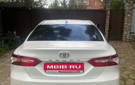 Toyota Camry, 2022 год, 3 250 000 рублей, 3 фотография