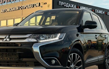 Mitsubishi Outlander III рестайлинг 3, 2018 год, 2 729 000 рублей, 2 фотография