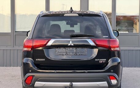 Mitsubishi Outlander III рестайлинг 3, 2018 год, 2 729 000 рублей, 8 фотография