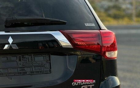 Mitsubishi Outlander III рестайлинг 3, 2018 год, 2 729 000 рублей, 11 фотография