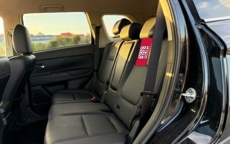 Mitsubishi Outlander III рестайлинг 3, 2018 год, 2 729 000 рублей, 19 фотография