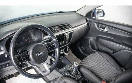 KIA Rio IV, 2018 год, 869 000 рублей, 7 фотография