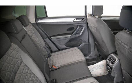 Volkswagen Tiguan II, 2021 год, 3 150 000 рублей, 10 фотография