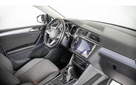 Volkswagen Tiguan II, 2021 год, 3 150 000 рублей, 11 фотография