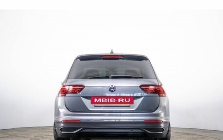 Volkswagen Tiguan II, 2021 год, 3 150 000 рублей, 5 фотография