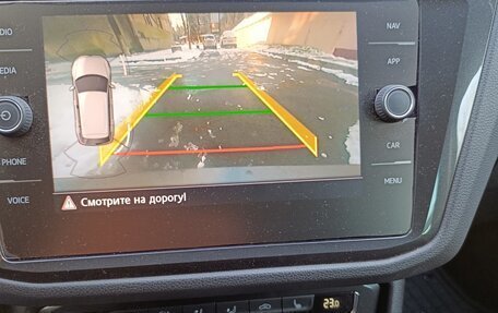Volkswagen Tiguan II, 2018 год, 1 900 000 рублей, 5 фотография