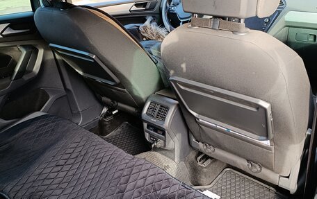 Volkswagen Tiguan II, 2018 год, 1 900 000 рублей, 18 фотография