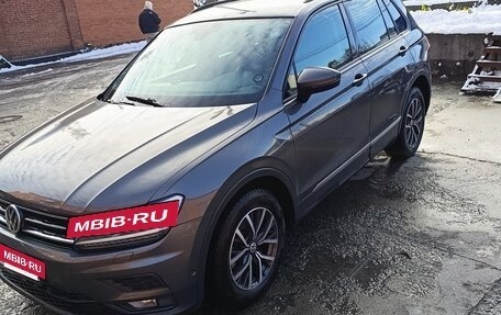Volkswagen Tiguan II, 2018 год, 1 900 000 рублей, 14 фотография