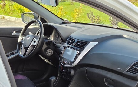 Hyundai Solaris II рестайлинг, 2011 год, 575 000 рублей, 11 фотография