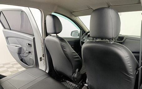 Renault Logan II, 2019 год, 820 000 рублей, 15 фотография