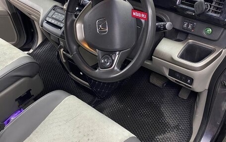Honda Stepwgn IV, 2016 год, 1 600 000 рублей, 17 фотография