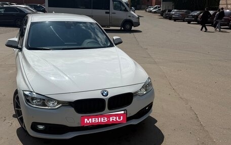 BMW 3 серия, 2015 год, 1 555 000 рублей, 4 фотография