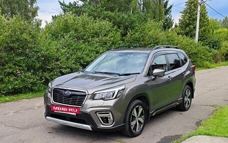 Subaru Forester, 2019 год, 2 600 000 рублей, 21 фотография