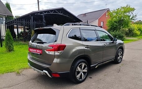 Subaru Forester, 2019 год, 2 600 000 рублей, 24 фотография
