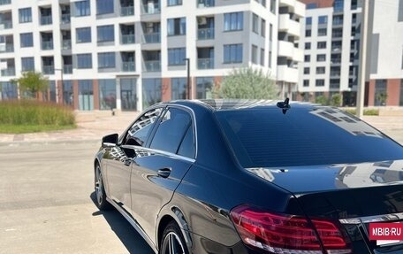 Mercedes-Benz E-Класс, 2013 год, 1 730 000 рублей, 3 фотография