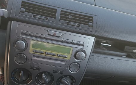 Mazda 2 III, 2003 год, 240 000 рублей, 10 фотография