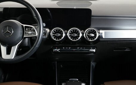 Mercedes-Benz GLB, 2021 год, 3 890 000 рублей, 15 фотография