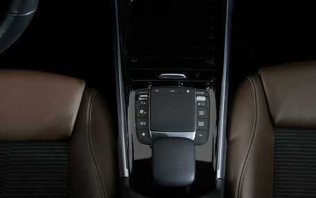 Mercedes-Benz GLB, 2021 год, 3 890 000 рублей, 22 фотография