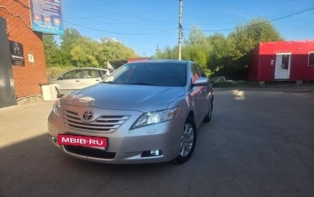 Toyota Camry, 2007 год, 1 280 000 рублей, 2 фотография