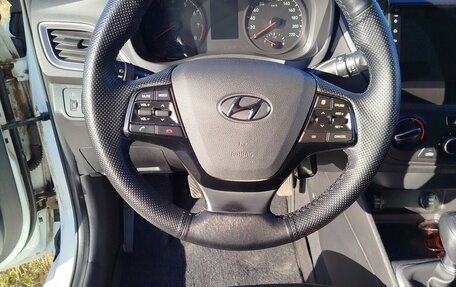 Hyundai Solaris II рестайлинг, 2017 год, 850 000 рублей, 9 фотография