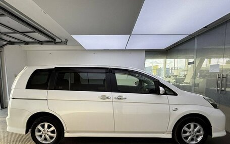 Toyota ISis I, 2016 год, 1 630 000 рублей, 4 фотография