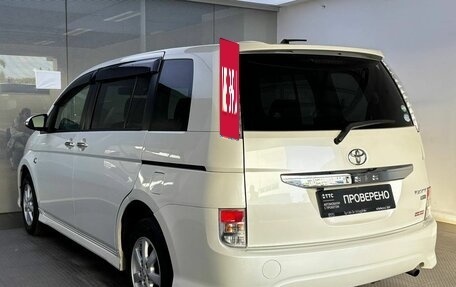 Toyota ISis I, 2016 год, 1 630 000 рублей, 7 фотография