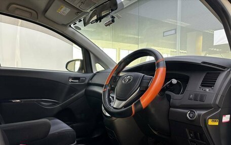 Toyota ISis I, 2016 год, 1 630 000 рублей, 16 фотография