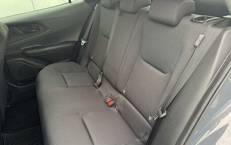 Toyota Prius IV XW50, 2023 год, 3 730 000 рублей, 8 фотография