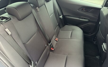 Toyota Prius IV XW50, 2023 год, 3 730 000 рублей, 9 фотография