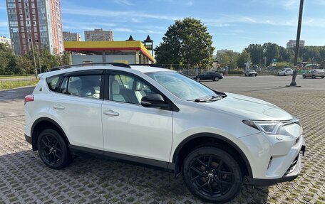 Toyota RAV4, 2018 год, 3 850 000 рублей, 1 фотография
