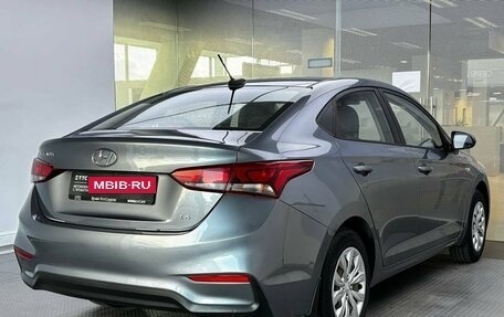 Hyundai Solaris II рестайлинг, 2018 год, 1 470 000 рублей, 5 фотография