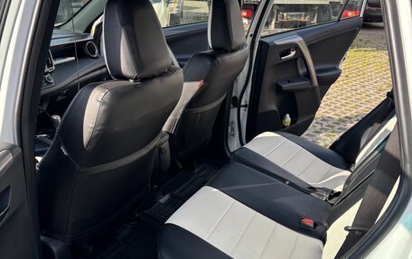 Toyota RAV4, 2018 год, 3 850 000 рублей, 6 фотография
