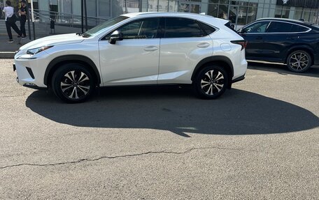 Lexus NX I, 2019 год, 2 950 000 рублей, 3 фотография