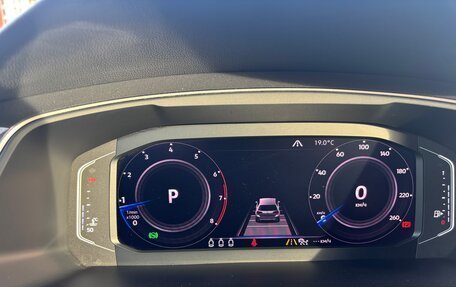 Volkswagen Tiguan II, 2019 год, 2 700 000 рублей, 12 фотография