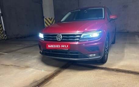 Volkswagen Tiguan II, 2019 год, 2 700 000 рублей, 25 фотография