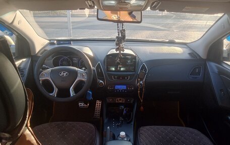 Hyundai ix35 I рестайлинг, 2010 год, 1 111 111 рублей, 13 фотография