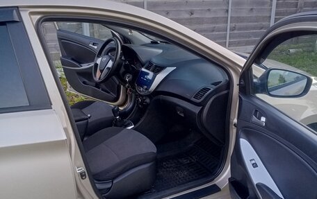 Hyundai Solaris II рестайлинг, 2013 год, 849 000 рублей, 7 фотография