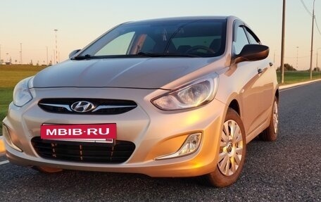 Hyundai Solaris II рестайлинг, 2013 год, 849 000 рублей, 12 фотография
