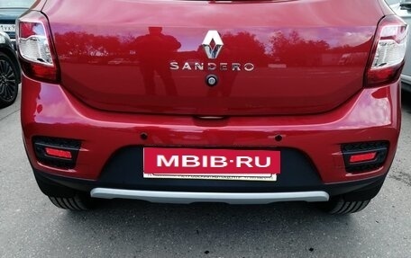 Renault Sandero II рестайлинг, 2019 год, 750 000 рублей, 2 фотография
