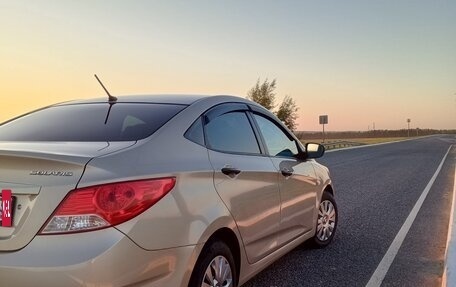 Hyundai Solaris II рестайлинг, 2013 год, 849 000 рублей, 3 фотография
