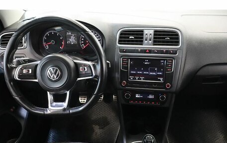 Volkswagen Polo VI (EU Market), 2018 год, 999 000 рублей, 9 фотография