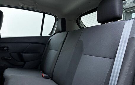 Renault Sandero II рестайлинг, 2015 год, 770 000 рублей, 10 фотография