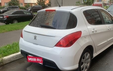 Peugeot 308 II, 2012 год, 565 000 рублей, 3 фотография