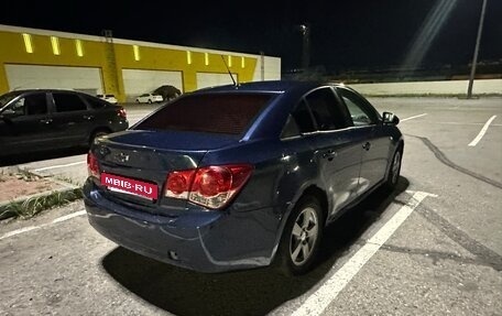 Chevrolet Cruze II, 2010 год, 357 000 рублей, 9 фотография
